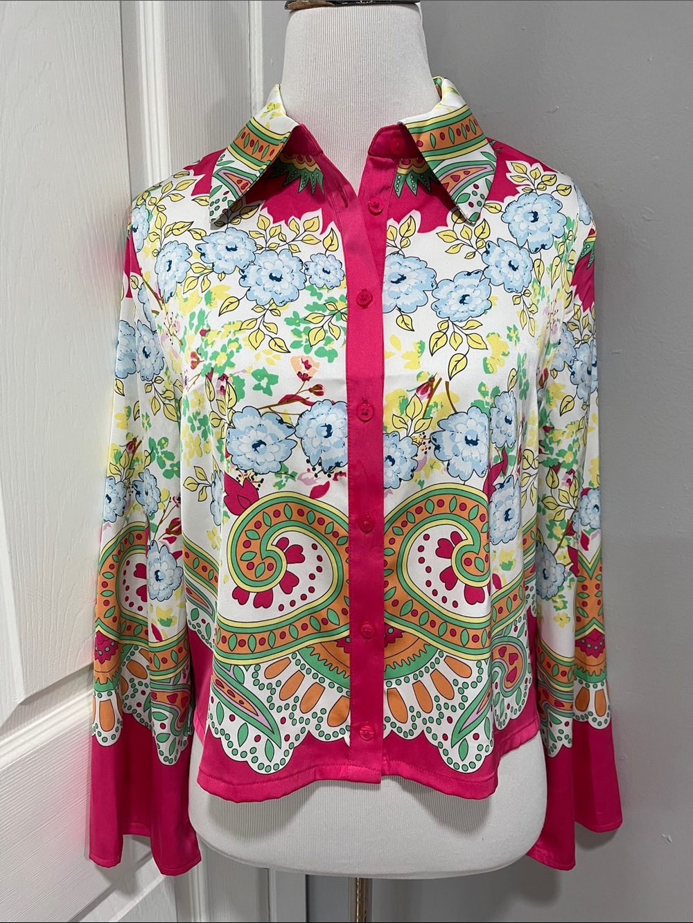 BRAND NEW MAISON D'AMELIE FLORAL PAISLEY MOD BLOUSE SIZE SMALL